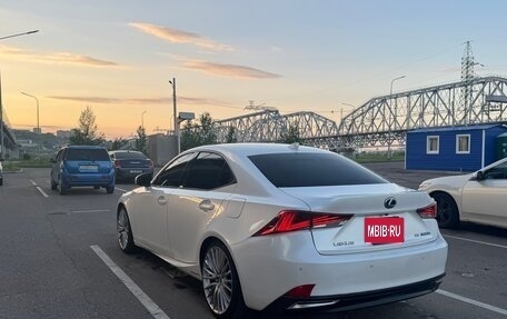 Lexus IS III, 2018 год, 3 000 000 рублей, 6 фотография