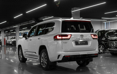 Toyota Land Cruiser, 2024 год, 14 250 000 рублей, 4 фотография