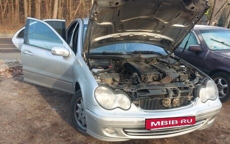 Mercedes-Benz C-Класс, 2006 год, 550 000 рублей, 5 фотография