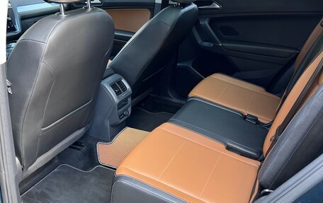 Volkswagen Tiguan II, 2018 год, 2 270 000 рублей, 16 фотография