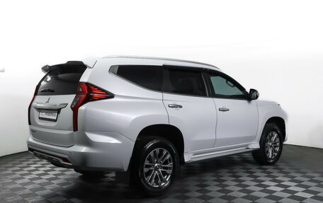 Mitsubishi Pajero Sport III рестайлинг, 2020 год, 3 990 000 рублей, 6 фотография