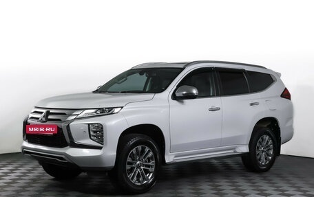 Mitsubishi Pajero Sport III рестайлинг, 2020 год, 3 990 000 рублей, 2 фотография