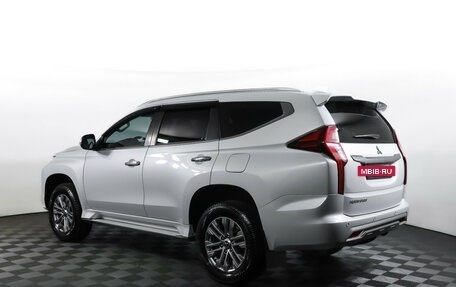 Mitsubishi Pajero Sport III рестайлинг, 2020 год, 3 990 000 рублей, 8 фотография