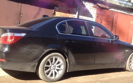BMW 5 серия, 2004 год, 550 000 рублей, 3 фотография