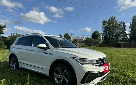 Volkswagen Tiguan II, 2021 год, 3 500 000 рублей, 3 фотография