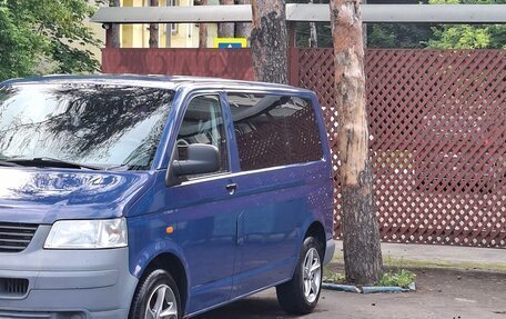 Volkswagen Transporter T5 рестайлинг, 2005 год, 950 000 рублей, 1 фотография