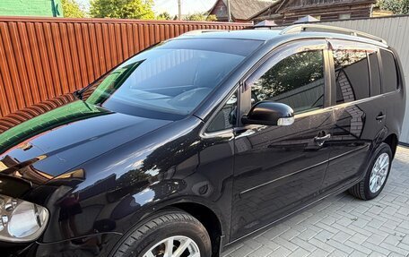 Volkswagen Touran III, 2006 год, 690 000 рублей, 4 фотография