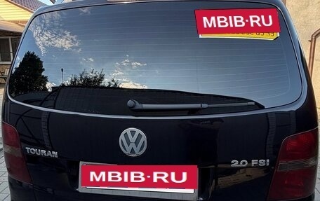 Volkswagen Touran III, 2006 год, 690 000 рублей, 6 фотография