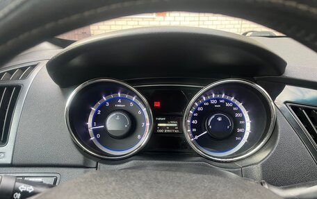 Hyundai Sonata VI, 2010 год, 990 000 рублей, 9 фотография