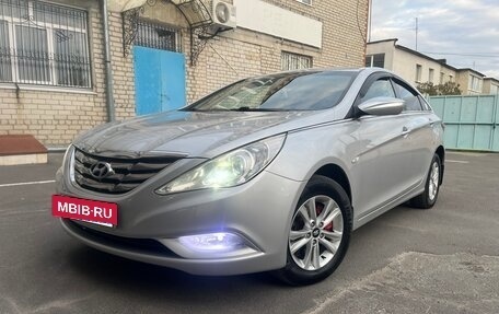 Hyundai Sonata VI, 2010 год, 990 000 рублей, 6 фотография