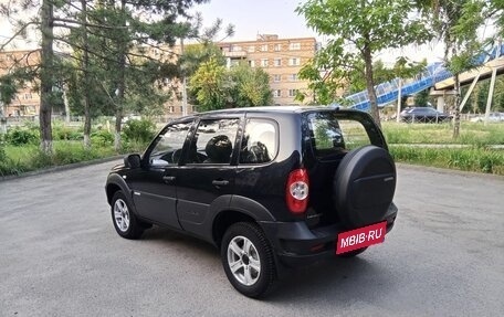 Chevrolet Niva I рестайлинг, 2011 год, 480 000 рублей, 5 фотография