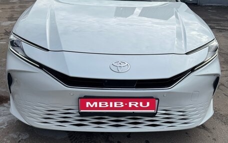 Toyota Camry, 2024 год, 5 200 000 рублей, 3 фотография