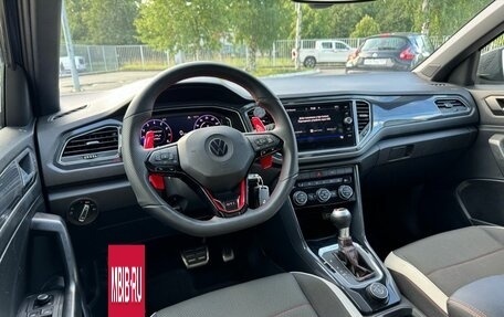 Volkswagen T-Roc I, 2019 год, 2 290 000 рублей, 15 фотография