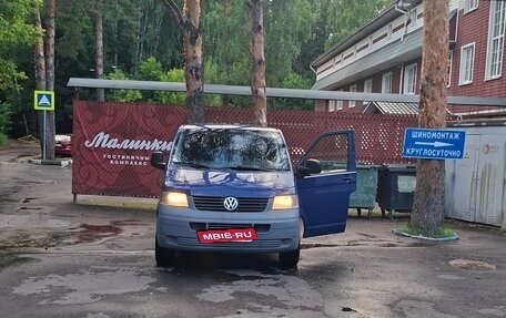 Volkswagen Transporter T5 рестайлинг, 2005 год, 950 000 рублей, 3 фотография