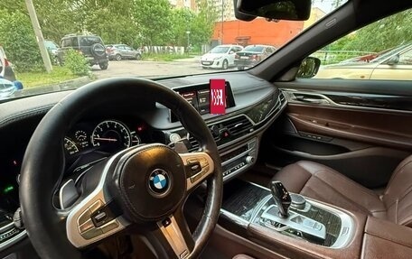 BMW 7 серия, 2018 год, 3 500 000 рублей, 11 фотография