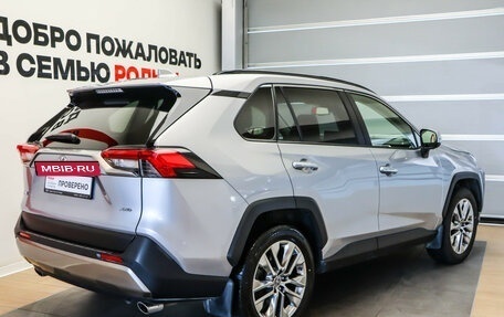 Toyota RAV4, 2024 год, 4 075 000 рублей, 5 фотография