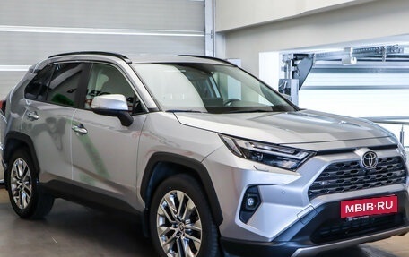 Toyota RAV4, 2024 год, 4 075 000 рублей, 4 фотография