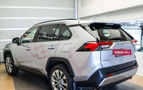 Toyota RAV4, 2024 год, 4 075 000 рублей, 7 фотография