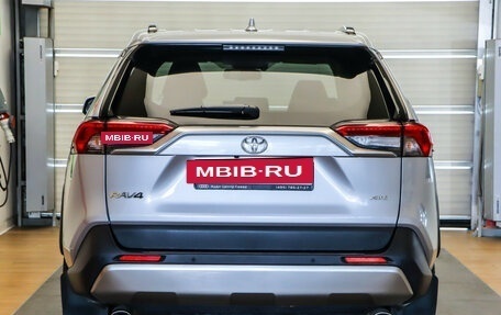 Toyota RAV4, 2024 год, 4 075 000 рублей, 6 фотография