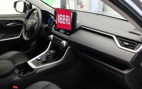 Toyota RAV4, 2024 год, 4 075 000 рублей, 24 фотография