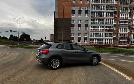 Mercedes-Benz GLA, 2018 год, 2 500 000 рублей, 11 фотография