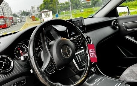 Mercedes-Benz GLA, 2018 год, 2 500 000 рублей, 12 фотография