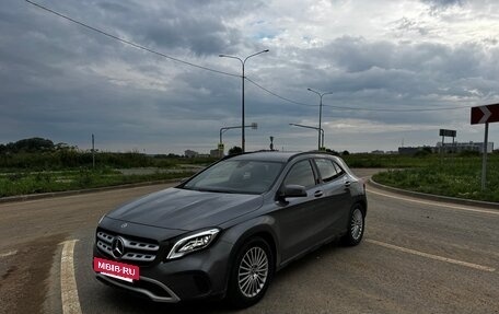 Mercedes-Benz GLA, 2018 год, 2 500 000 рублей, 2 фотография