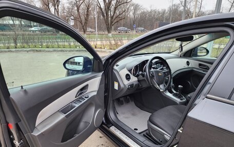 Chevrolet Cruze II, 2009 год, 585 000 рублей, 7 фотография
