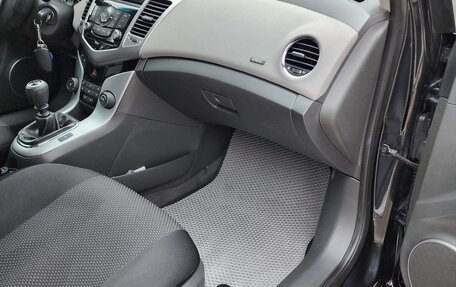 Chevrolet Cruze II, 2009 год, 585 000 рублей, 12 фотография