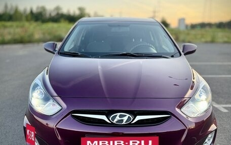 Hyundai Solaris II рестайлинг, 2013 год, 850 000 рублей, 2 фотография