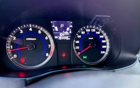 Hyundai Solaris II рестайлинг, 2013 год, 850 000 рублей, 18 фотография