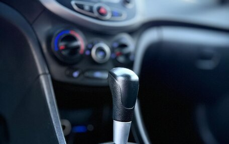 Hyundai Solaris II рестайлинг, 2013 год, 850 000 рублей, 19 фотография