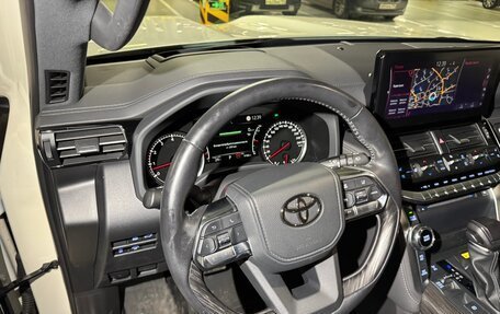 Toyota Land Cruiser, 2022 год, 10 650 000 рублей, 10 фотография