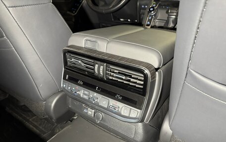 Toyota Land Cruiser, 2022 год, 10 650 000 рублей, 7 фотография