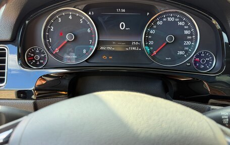 Volkswagen Touareg III, 2013 год, 2 650 000 рублей, 12 фотография