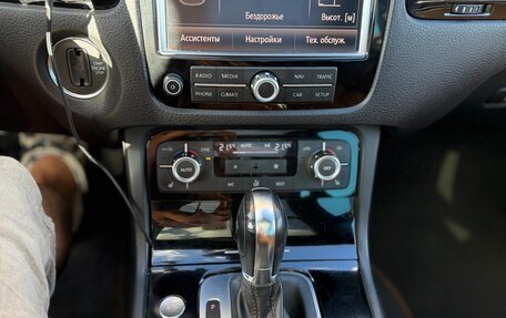 Volkswagen Touareg III, 2013 год, 2 650 000 рублей, 11 фотография