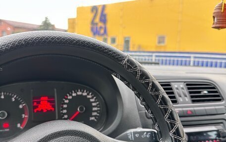 Volkswagen Polo VI (EU Market), 2012 год, 750 000 рублей, 9 фотография