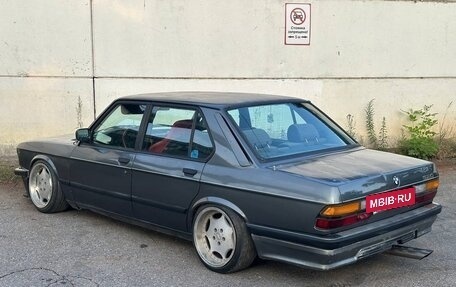 BMW 5 серия, 1987 год, 239 999 рублей, 4 фотография