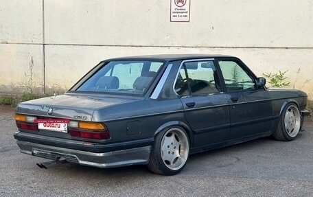 BMW 5 серия, 1987 год, 239 999 рублей, 3 фотография