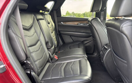 Cadillac XT5 I рестайлинг, 2016 год, 2 750 000 рублей, 13 фотография