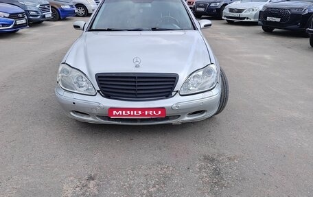 Mercedes-Benz S-Класс, 1998 год, 400 000 рублей, 1 фотография