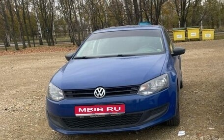 Volkswagen Polo VI (EU Market), 2011 год, 630 000 рублей, 1 фотография