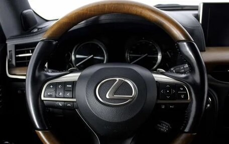 Lexus LX III, 2017 год, 6 500 000 рублей, 4 фотография