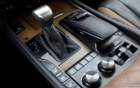 Lexus LX III, 2017 год, 6 500 000 рублей, 6 фотография