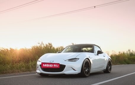 Mazda Roadster IV (ND), 2017 год, 1 990 000 рублей, 2 фотография