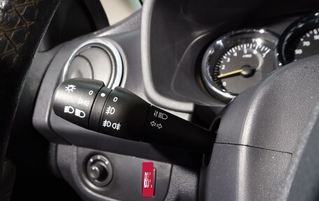 Renault Sandero II рестайлинг, 2015 год, 799 000 рублей, 13 фотография