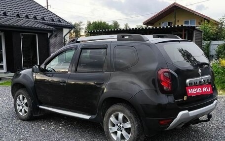 Renault Duster I рестайлинг, 2016 год, 850 000 рублей, 2 фотография