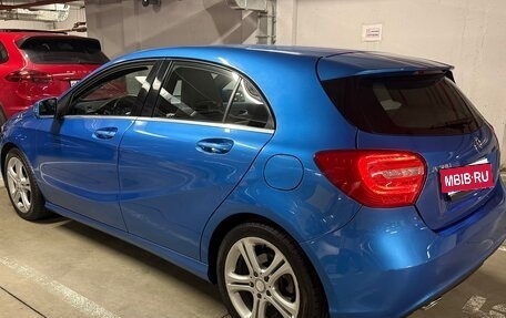 Mercedes-Benz A-Класс, 2015 год, 1 690 000 рублей, 4 фотография