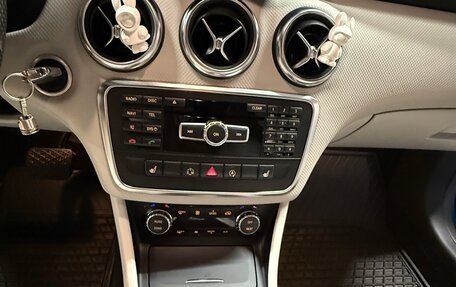 Mercedes-Benz A-Класс, 2015 год, 1 690 000 рублей, 14 фотография