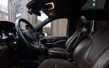 Mercedes-Benz V-Класс, 2018 год, 5 200 000 рублей, 9 фотография